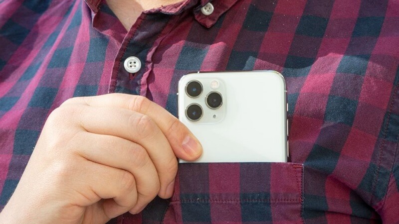 ポケットにいれたiphone